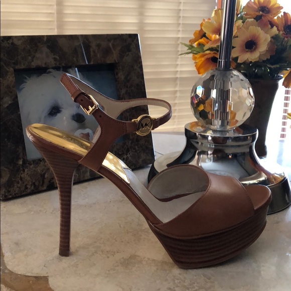 MICHAEL KORS’ shoes - Picture 4 of 5